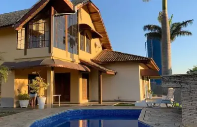 Casa estilo chácara para venda com 2 dormitórios no botujuru em mogi das cruzes.
