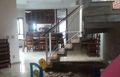 Sobrado para venda com 4 dormitórios e piscina na vila oliveira.