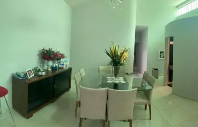 Casa térrea para venda com 3 dormitórios e quintal grande na vila oliveira.