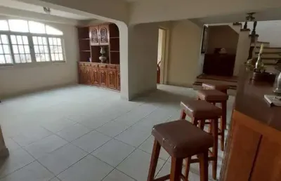 Casa térrea mobiliada para venda 4 dormitórios, com salão, na vila oliveira.