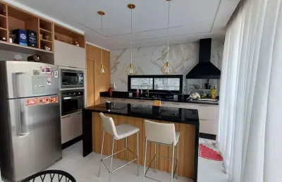 Casa térrea assobradada com 3 suítes no condomínio aruã em mogi das cruzes