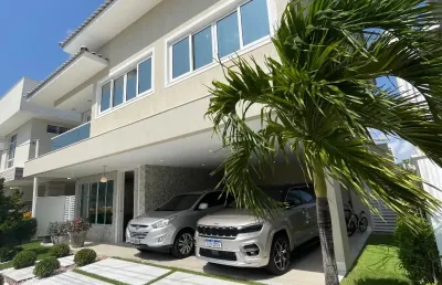 Belíssima casa em condomínio residencial em ponta negra