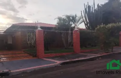 Casa, aeroporto, próximo a aabb, terreno 540 m², 04 quartos, 06 vagas