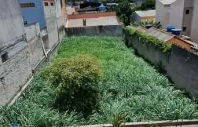 Casa térrea à venda: com 2 dorms, sendo 1 suíte, 2 vagas,1 terraço com 20 m² no fundo, mais um quintal de 300 m² plano.itaquera, z/l, s.p.