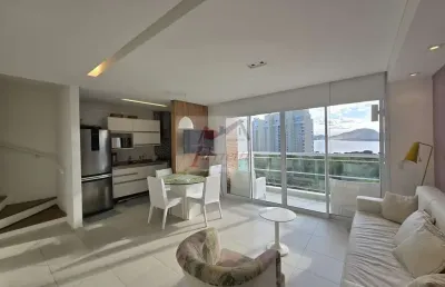Apartamento duplex com 2 duplex mobiliado e climatizado  em parque enseada, guarujá/sp