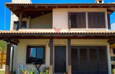 Casa a venda na beira da praia do rosa sul - sc brasil