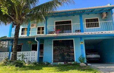 Casa com 5 quartos à venda na Rua Antônio F. Flores, 200, Armação, Penha