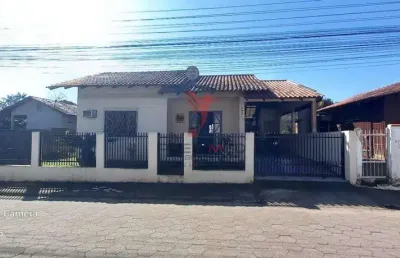 Casa com 2 quartos à venda na Rua Antônio Const. Duarte, 104, Centro, Penha