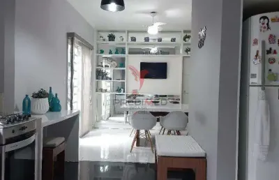 Sobrado no parque do sol, guaratinguetá. 2 suites, sala de estar e jantar. vaga de garagem