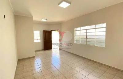 Casa com 3 quartos à venda na Vila Mamedina, Lençóis Paulista 