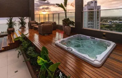 Cobertura  alto padrão, cabo branco, piscina,porteira fechada,,4 suites,6 vagas,vista mar!