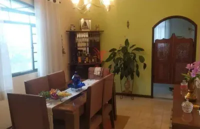 Casa com 4 quartos à venda no pedreira, guaratinguetá  por r$ 320.000