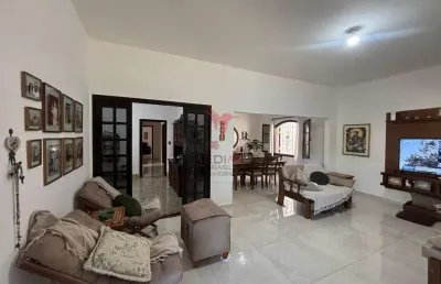 Casa com 3 quartos à venda no jardim paraíba, aparecida  por r$ 2.500.000