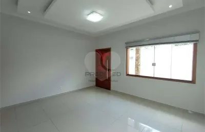 Casa com 3 quartos à venda no Jardim Europa, Lençóis Paulista 