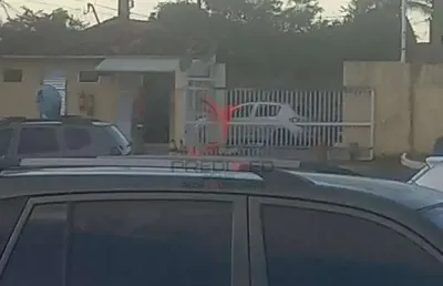 Oportunidade única! seu 2 quartos térreo em condomínio fechado no caji