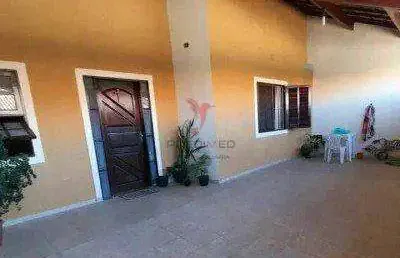 Casa com 3 quartos, área de serviço, quintal,, 3 vagas de garagem. vila dos comerciários