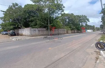 Lote de terreno murado e plano de esquina em rua principal no cabo branco