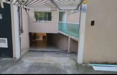 Casa com 3 quartos para alugar na Avenida Marcondes de Brito, Chácara Seis de Outubro, São Paulo
