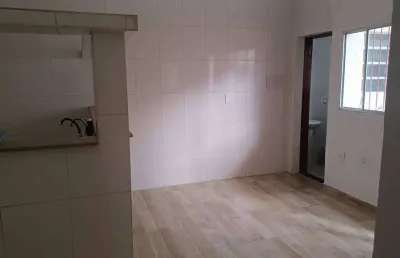 Casa com 2 quartos para alugar na Rua Medeiros Furtado, Vila Formosa, São Paulo