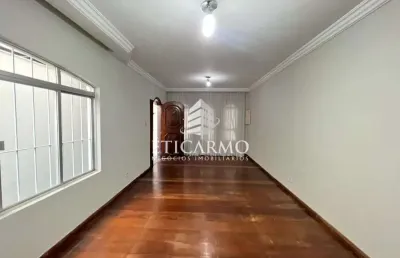 Casa com 4 quartos à venda na rua roberto de almeida, 147, jardim nossa senhora do carmo, são paulo por r$ 599.000