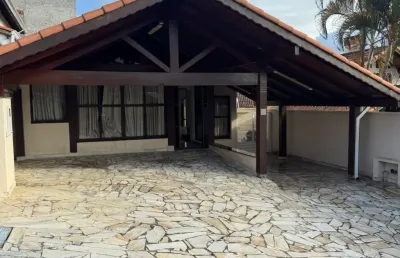 Casa em condomínio mobiliada 3 dorm para alugar na chácara jafet em mogi