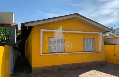 Casa com 2 quartos à venda na avenida da cavalhada, 4971, cavalhada, porto alegre por r$ 480.000