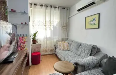 Apartamento com 2 quartos à venda na rua joaquim de carvalho, 30, vila nova, porto alegre por r$ 260.000