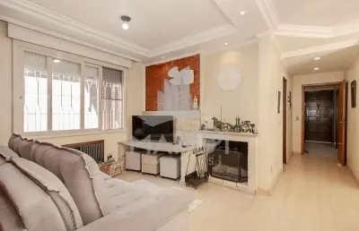 Casa com 4 quartos à venda na rua doutor barcelos, 1970, camaquã, porto alegre por r$ 600.000