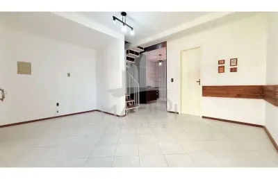 Casa em condomínio fechado com 3 quartos à venda na avenida monte cristo, 100, vila nova, porto alegre por r$ 228.000