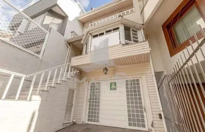 Casa com 3 quartos à venda na rua cananéia, 340, chácara das pedras, porto alegre por r$ 1.199.000