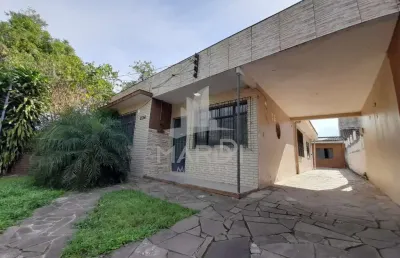 Casa com 3 quartos para alugar na rua capão da canoa, 234, ipanema, porto alegre por r$ 2.950