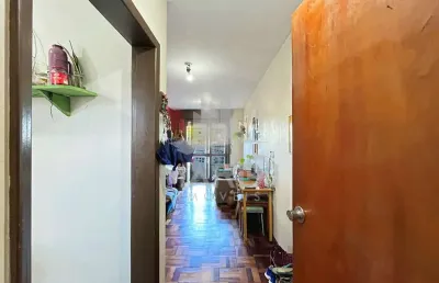 Apartamento com 1 quarto à venda na rua delfino riet, 610, santo antônio, porto alegre por r$ 180.000