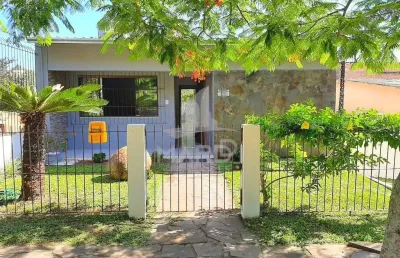 Casa com 3 quartos à venda na rua antônio josephino perrone, 343, espírito santo, porto alegre por r$ 490.000