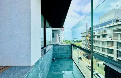 Exclusivo apartamento duplex em jurerê – alto padrão e vista deslumbrante