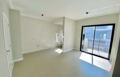 Apartamento novo com sacada gourmet a 750m da praia – cachoeira do bom jesus