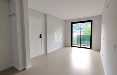 Apartamento novo com 1 dormitório e estrutura completa no centro de florianópolis