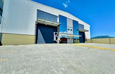 Galpão novo e funcional no setor industrial de palhoça – sc