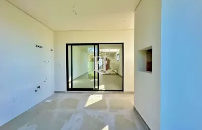 Esidência nova no ribeirão da ilha com alto padrão e excelente localização