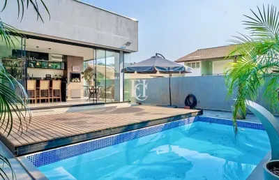 Casa alto padrão à venda em condomínio fechado na cachoeira do bom jesus, florianópolis/sc