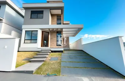 Casa alto padrão a 1km do mar no villa pamplona em florianópolis
