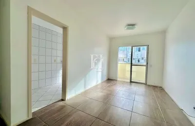 Amplo apartamento no último andar – areias, são josé/sc
