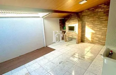 Casa em condomínio fechado com churrasqueira e 3 dormitórios em palhoça/sc