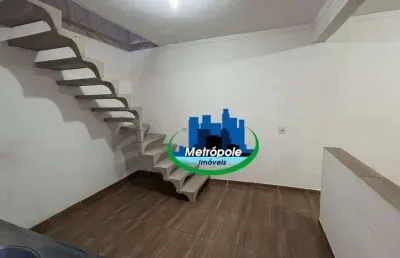 Sobrado com 2 dormitórios para alugar, 60 m² por r$ 1.300,01/mês - taboão - guarulhos/sp