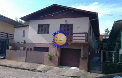 Império imóveis vende casa no bairro panazzolo. com 3 dormitórios,