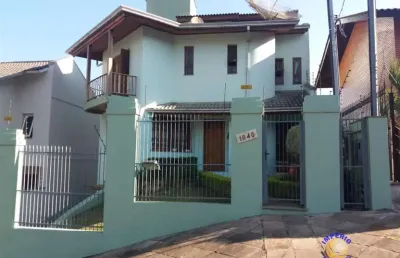 Império imóveis vende excelente casa semimobiliada no bairro jardim