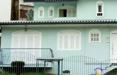 Imperio imoveis vende excelente casa semi-mobiliada no bairro rio bran
