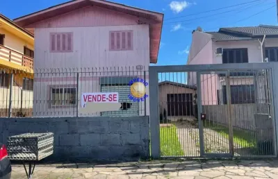 Império imóveis, vende 02 casas, sendo:; 1º mista, com área de 100