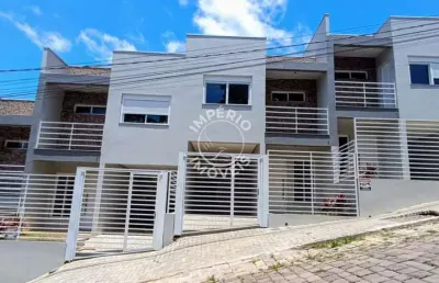 Império imóveis, vende sobrado com entrada individual, localizado no