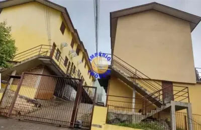 Império imóveis, vende sobrado triplex, localizado no bairro centen?