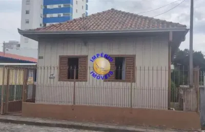 Império imóveis, vende casa, localizada no bairro desvio rizzo.;